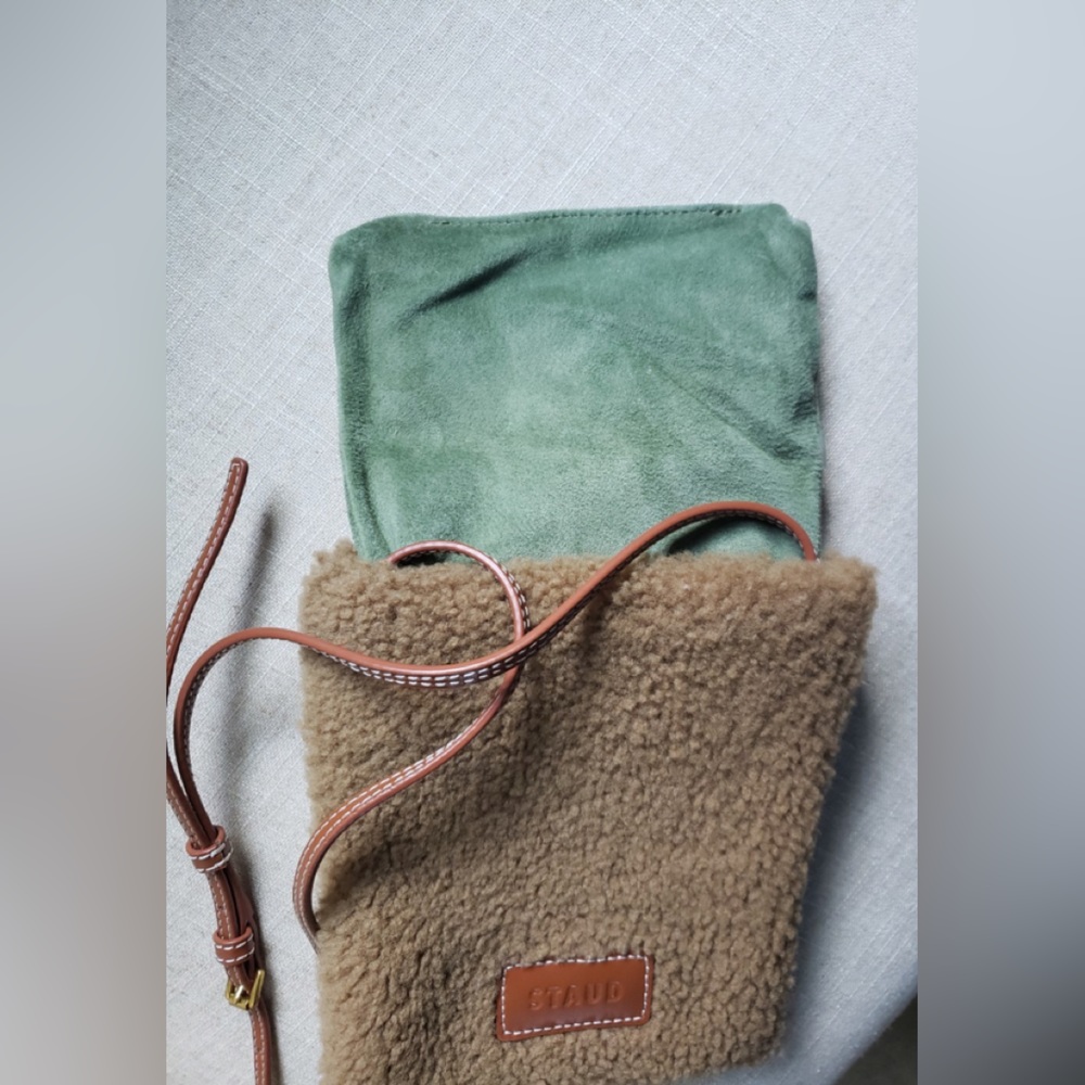 Brand New STAUD Shearling Eve Phone Crossbody Bag - Picture 11 of 16